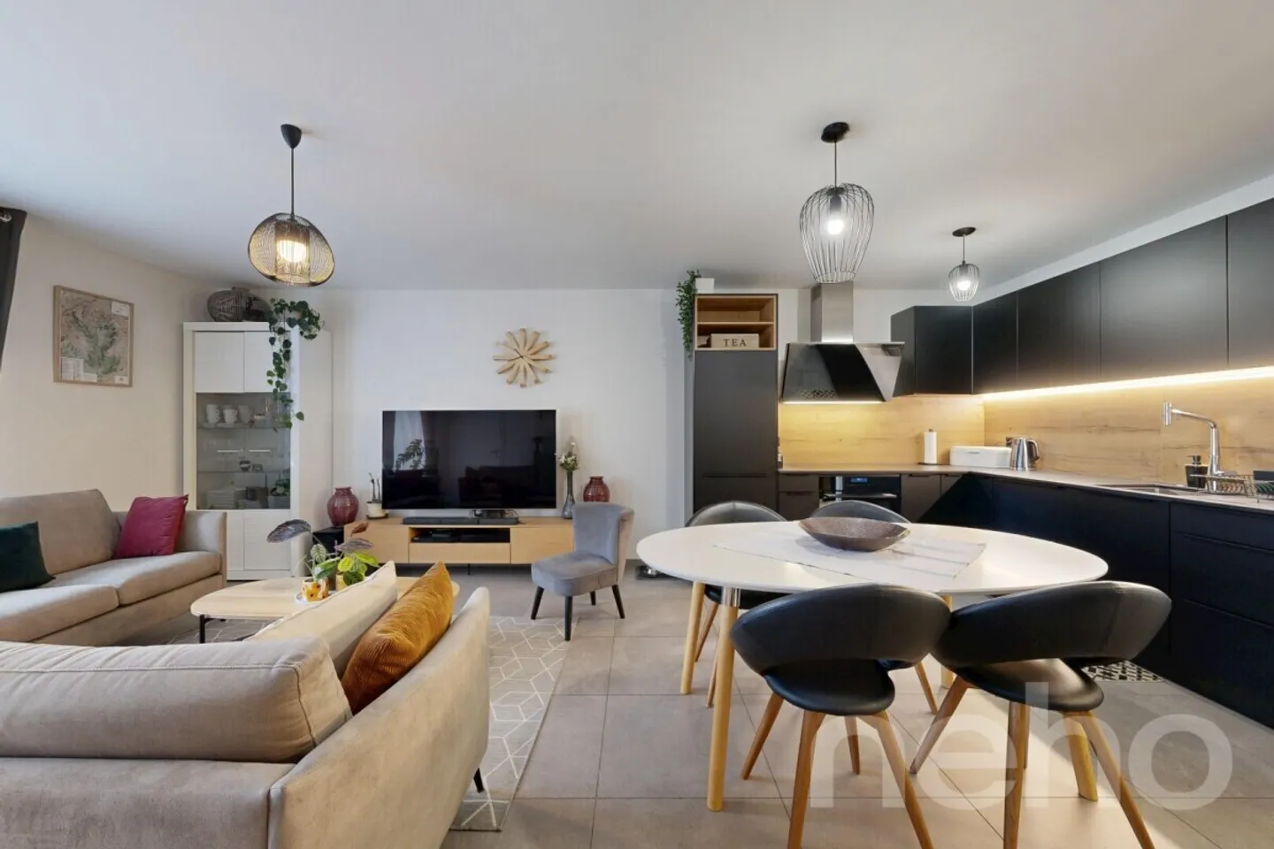 Comfort moderno e ambiente tranquillo? Casa a schiera recente - Foto 4 di 10