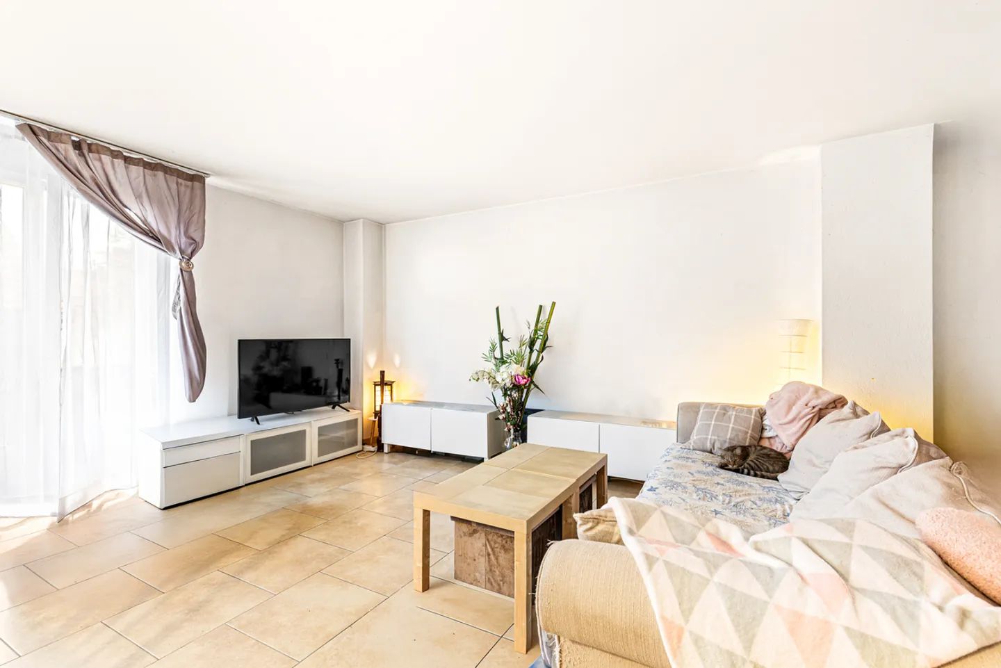 In the heart of the village! Ideal for a family! - Photo 4 of 11