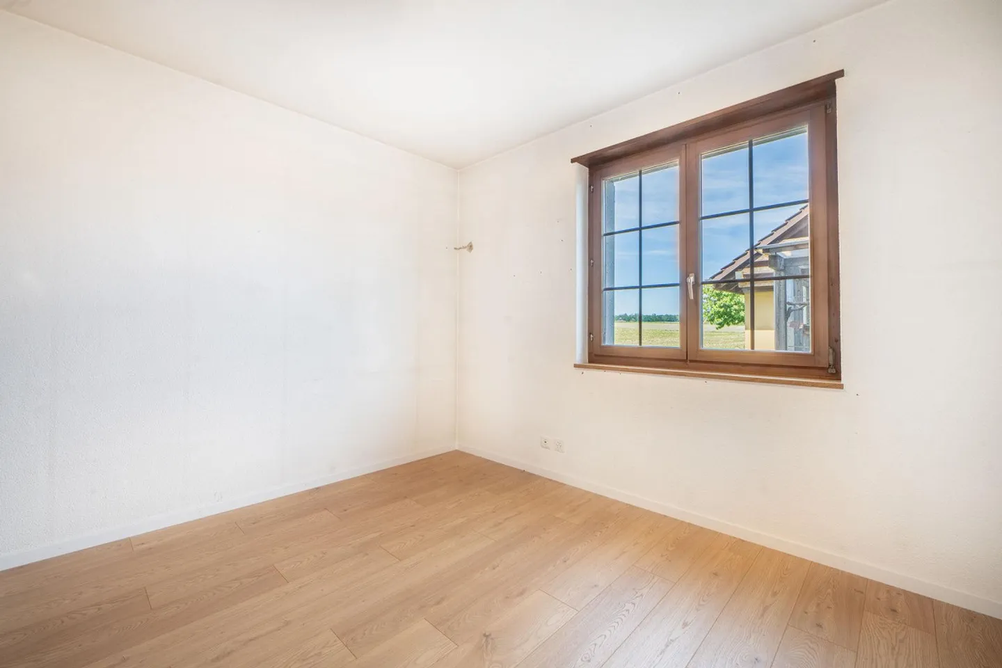 Casa unifamiliare di 6,5 stanze con giardino da sogno e vasca idromassaggio in posizione non edificabile - Foto 13 di 20