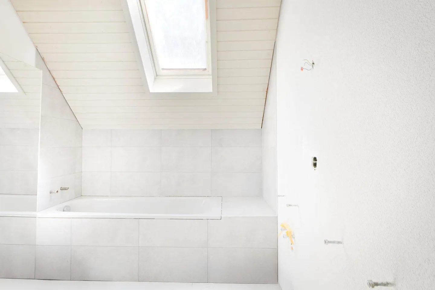 Casa unifamiliare di 6,5 stanze con giardino da sogno e vasca idromassaggio in posizione non edificabile - Foto 16 di 20