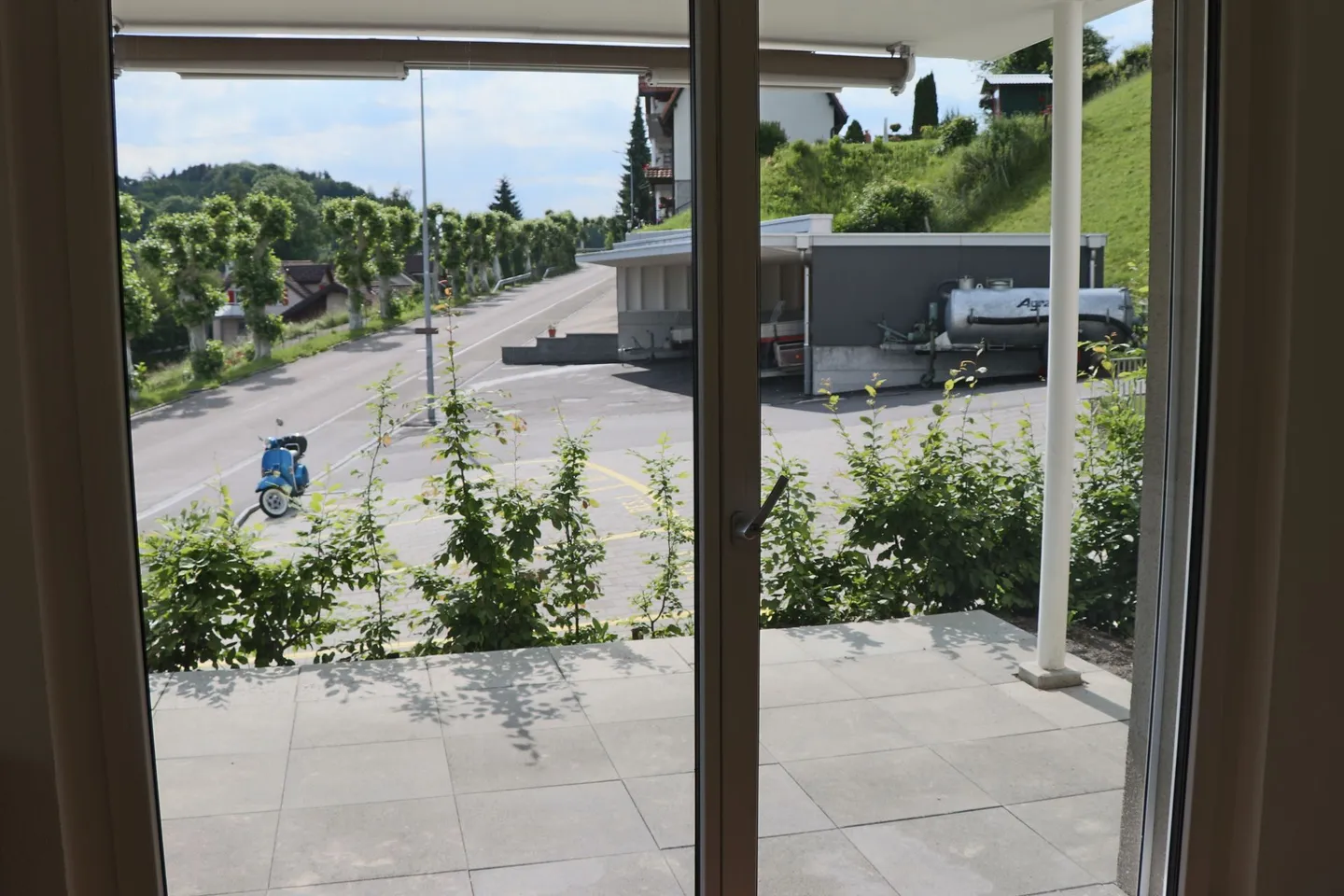 Spacious modern quiet bright ground floor apartment - Photo 8 of 15