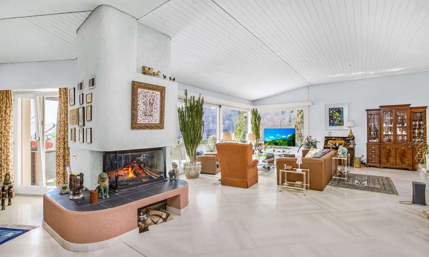 Luxusvilla mit Pool in Curio - Foto 1 von 9