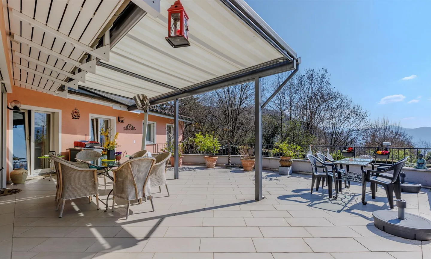 Luxusvilla mit Pool in Curio - Foto 3 von 9