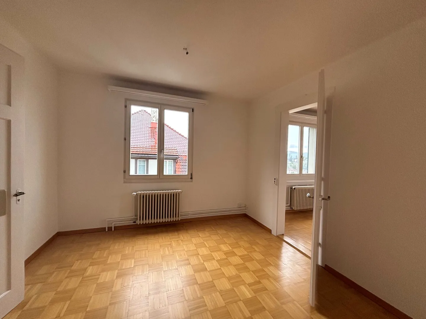 Living with a beautiful view over the city - Photo 5 of 10