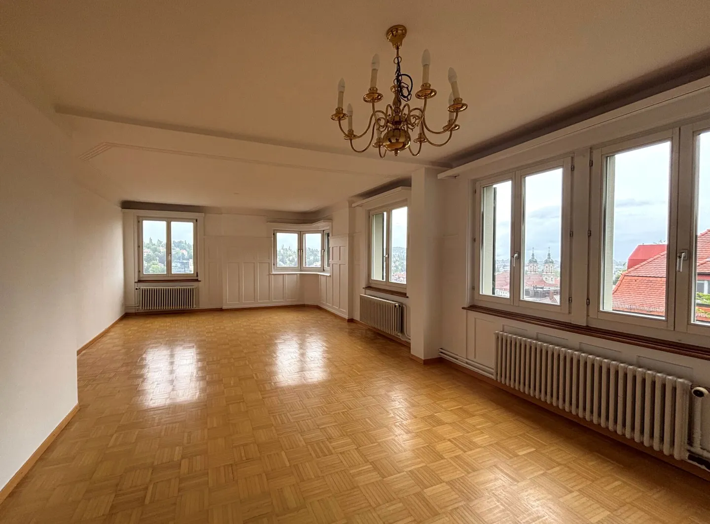 Living with a beautiful view over the city - Photo 1 of 10