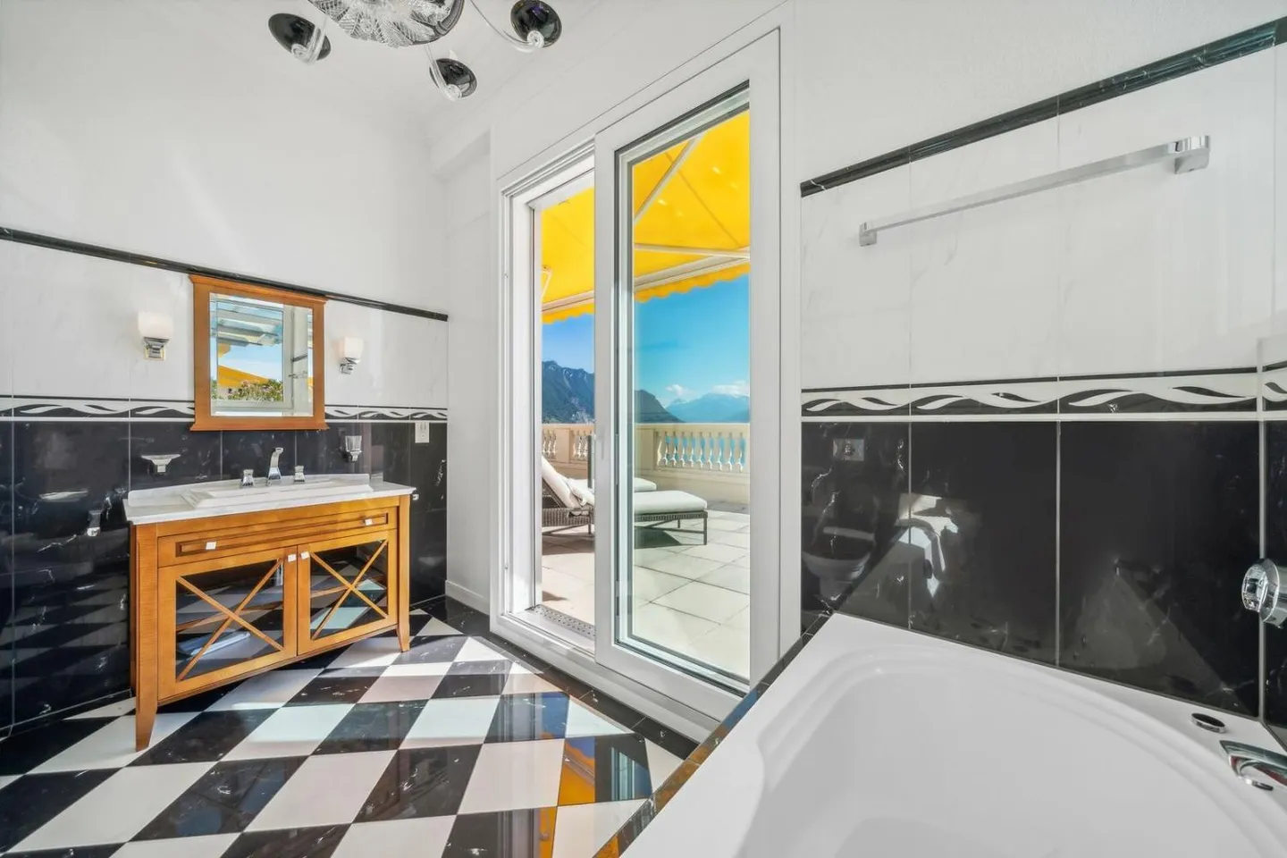 Esclusività da Sotheby's! Attico di lusso nel centro di Montreux - Foto 12 di 13