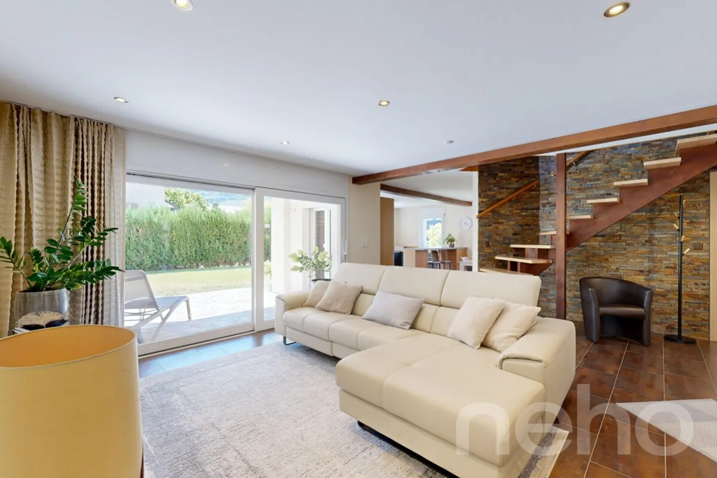 Spacious Semi-Detached Villa - Photo 1 of 12
