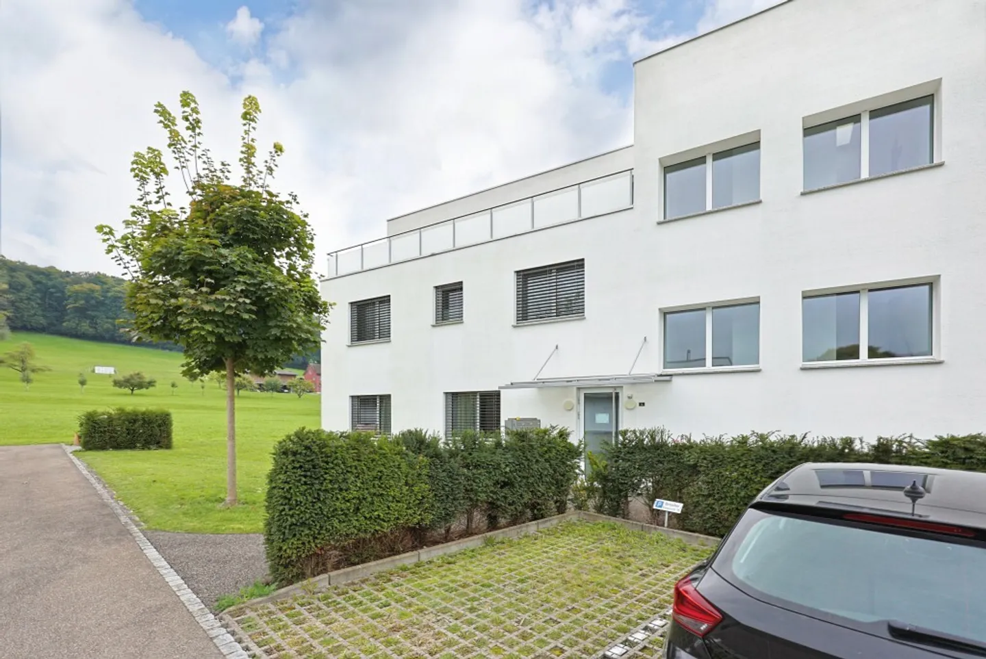 Moderne Attikawohnung mit Terrassen - Foto 7 von 13