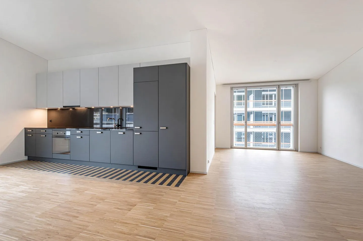 Dernier appartement de 4,5 pièces - Photo 3 sur 11