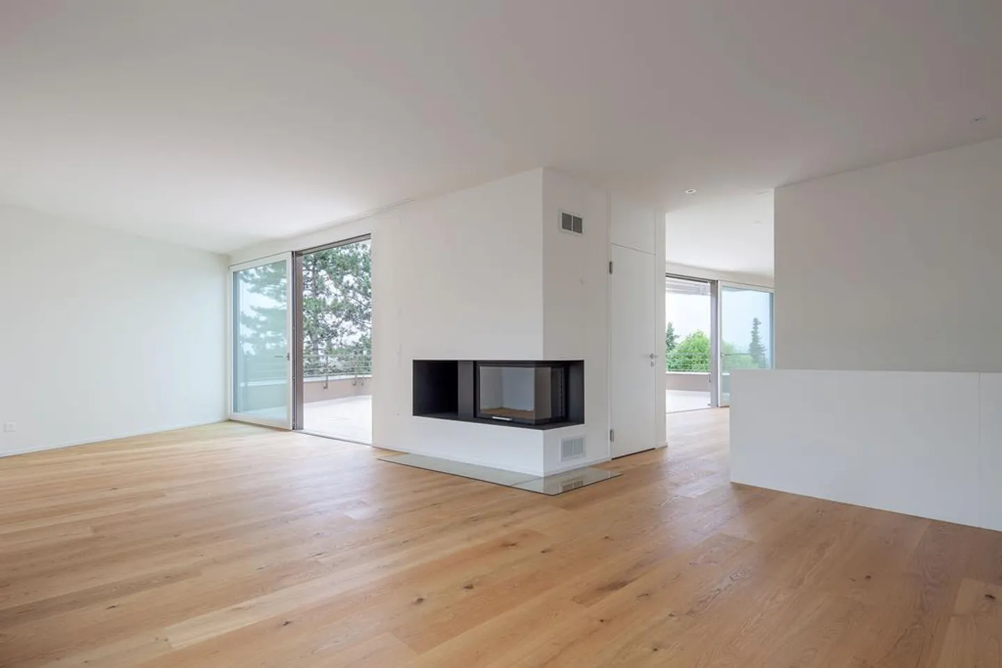 Edle Dachwohnung - Terrasse mit Weitblick - Eigentumsstandard - Photo 2 of 11