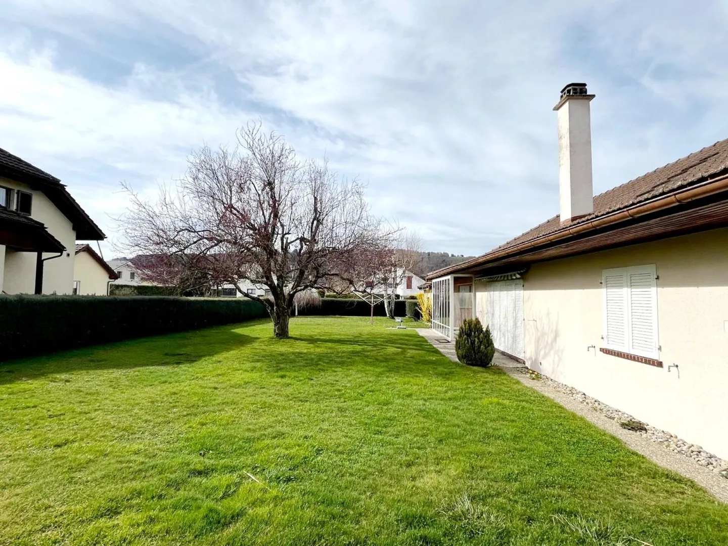 Einfamilienhaus zu vermieten - Foto 3 von 12