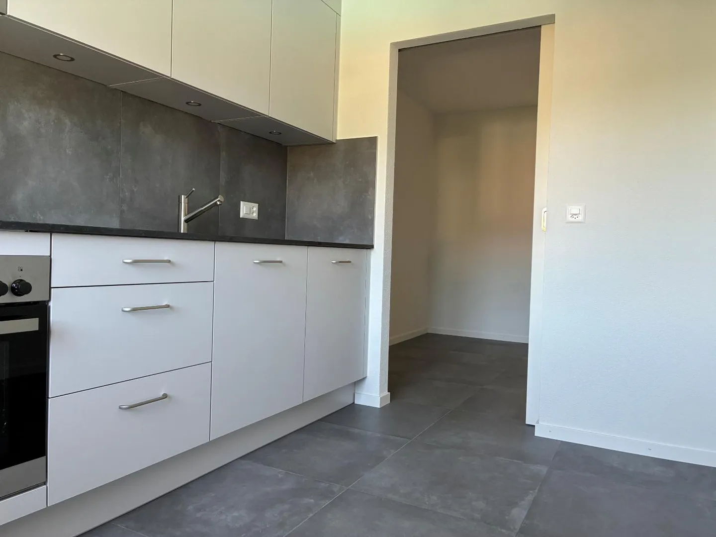 Appartement Rénové avec Piscine - Photo 2 sur 8