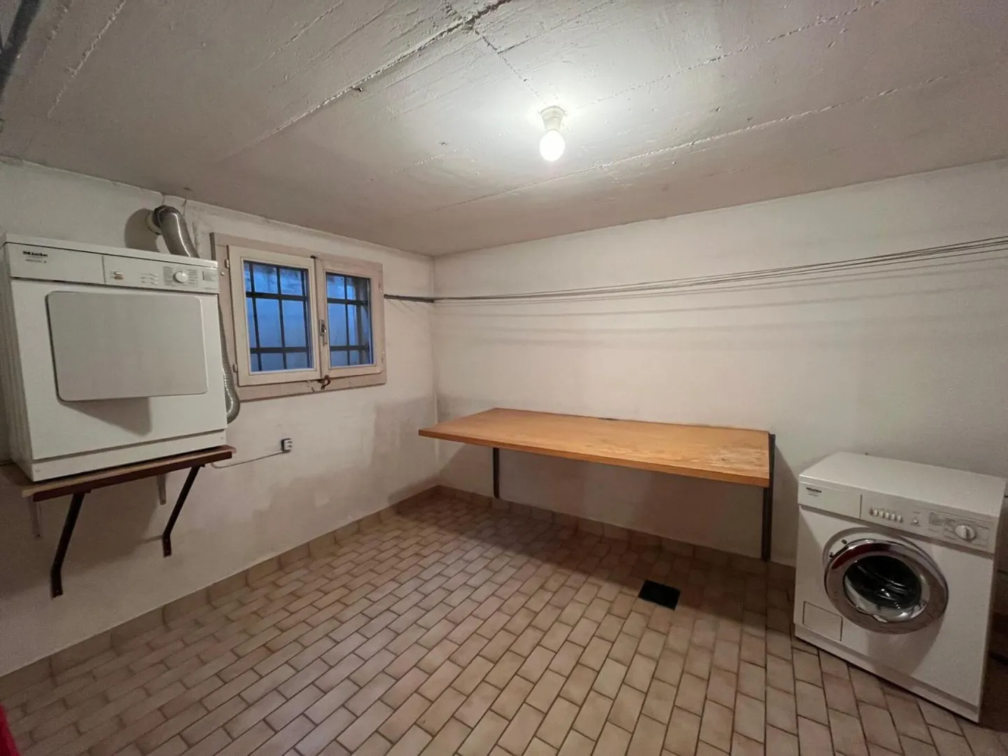 Einfamilienhaus zu vermieten - Foto 9 von 12