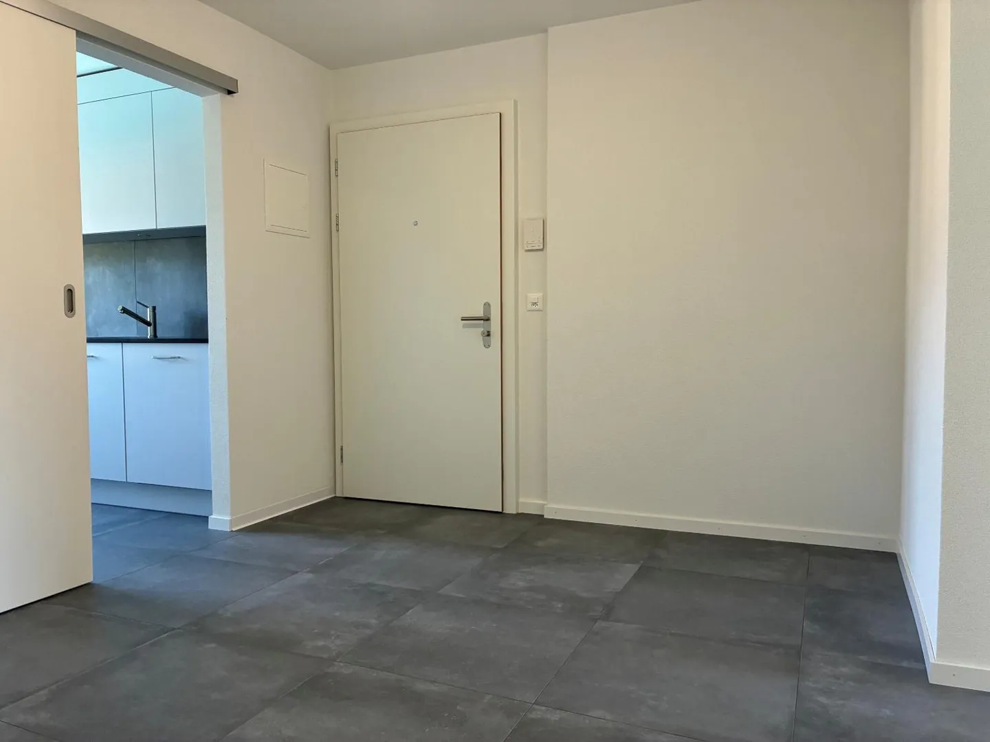 Appartement Rénové avec Piscine - Photo 4 sur 8