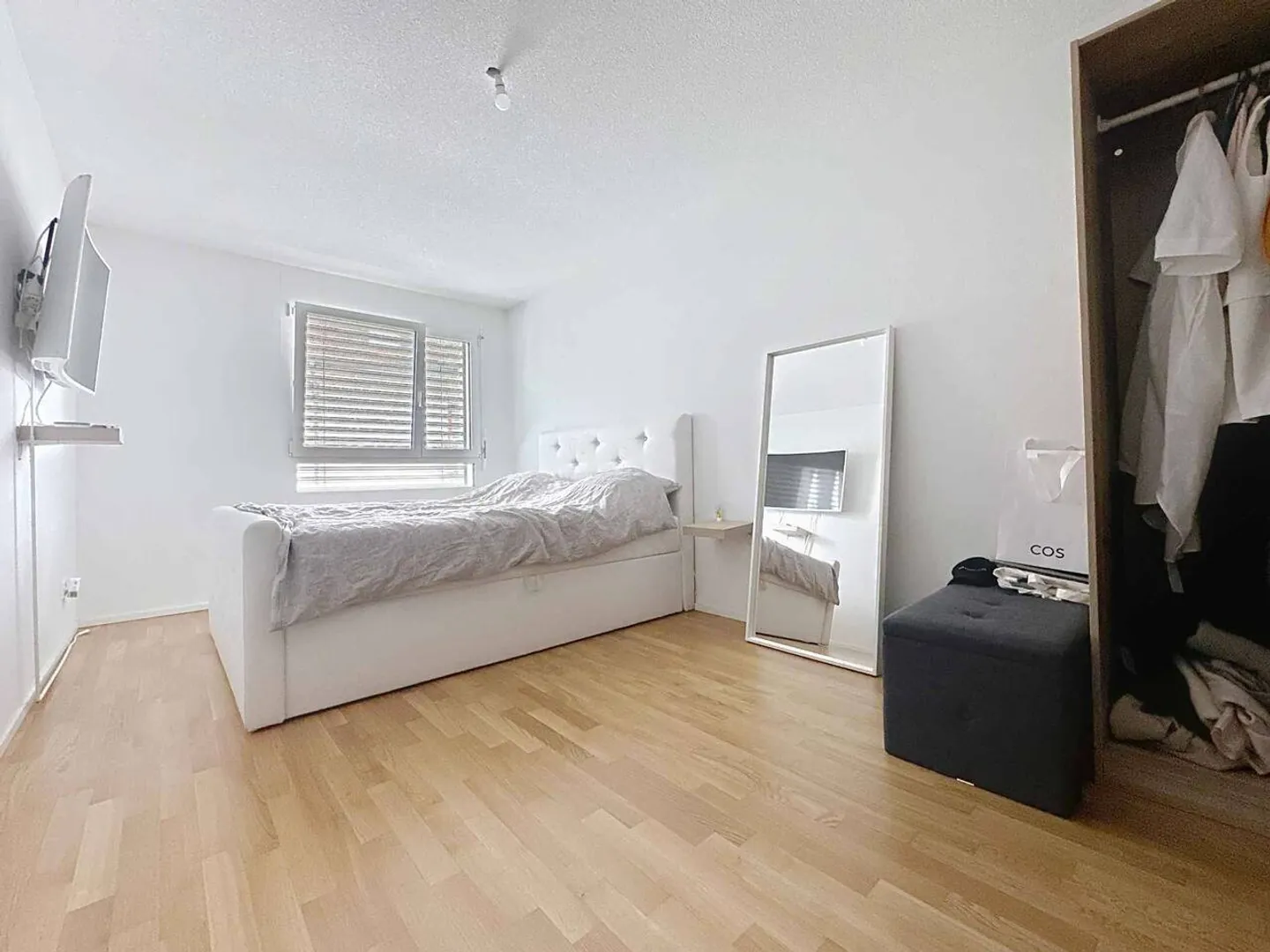 Appartamento con 4.5 stanze al 1° piano con balcone - Foto 6 di 13