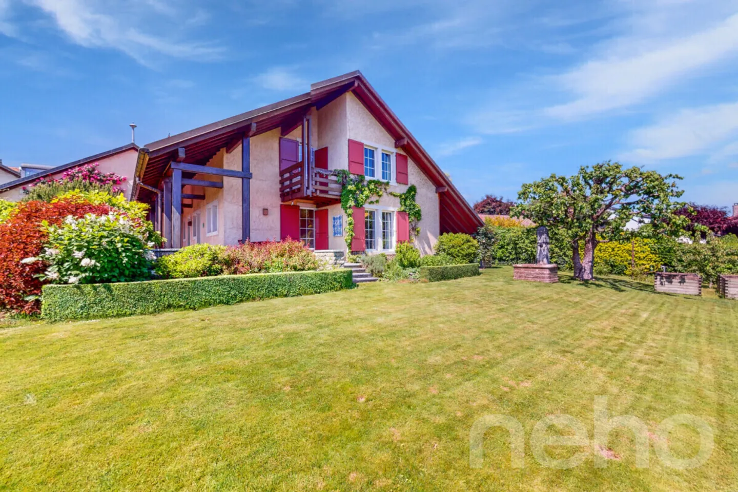 Charme und Raum: Haus mit freiem Blick auf See und Berge - Foto 1 von 13