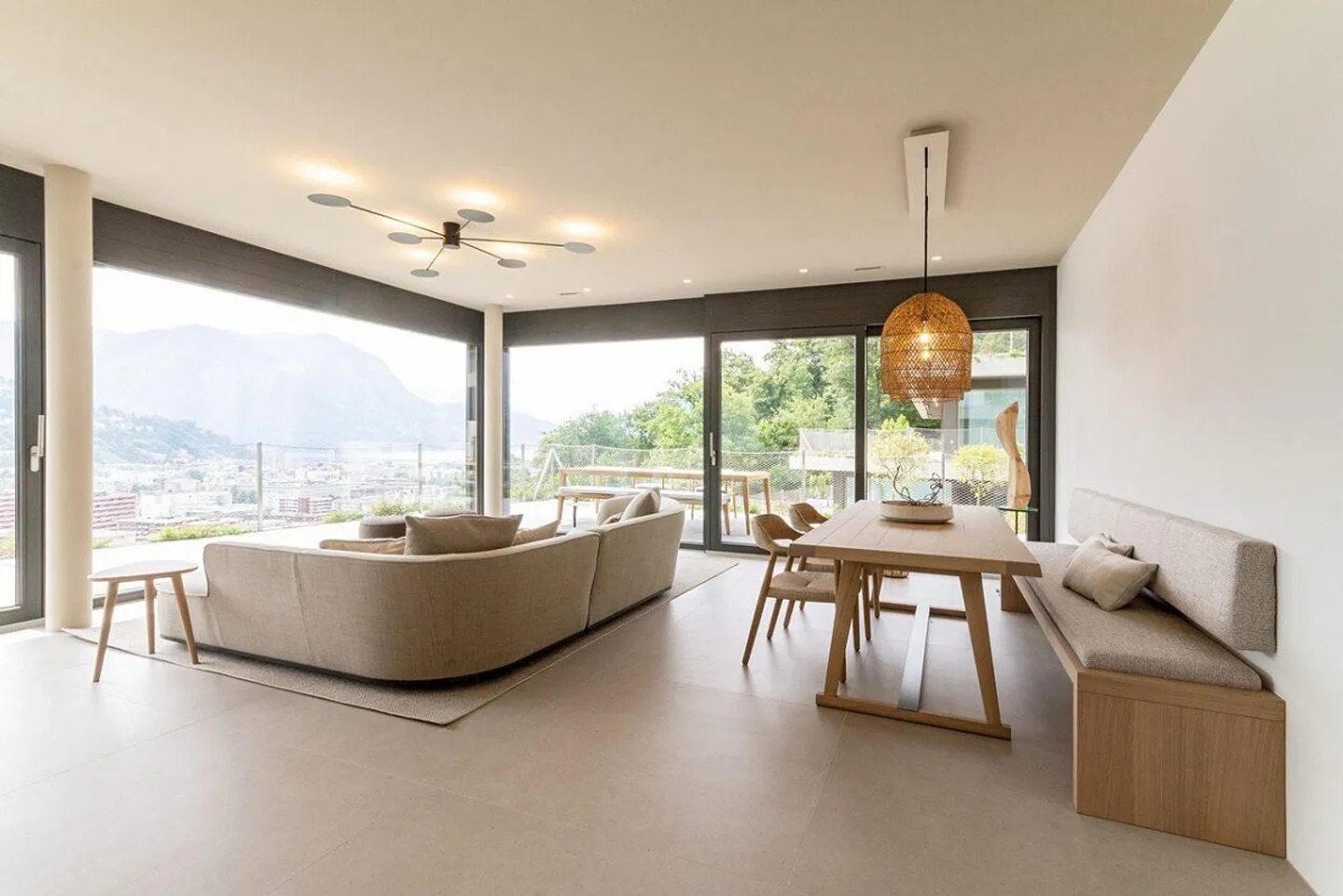 Penthouse for sale in Lugano with Terrace, Garden and Lake View - Photo 3 of 15