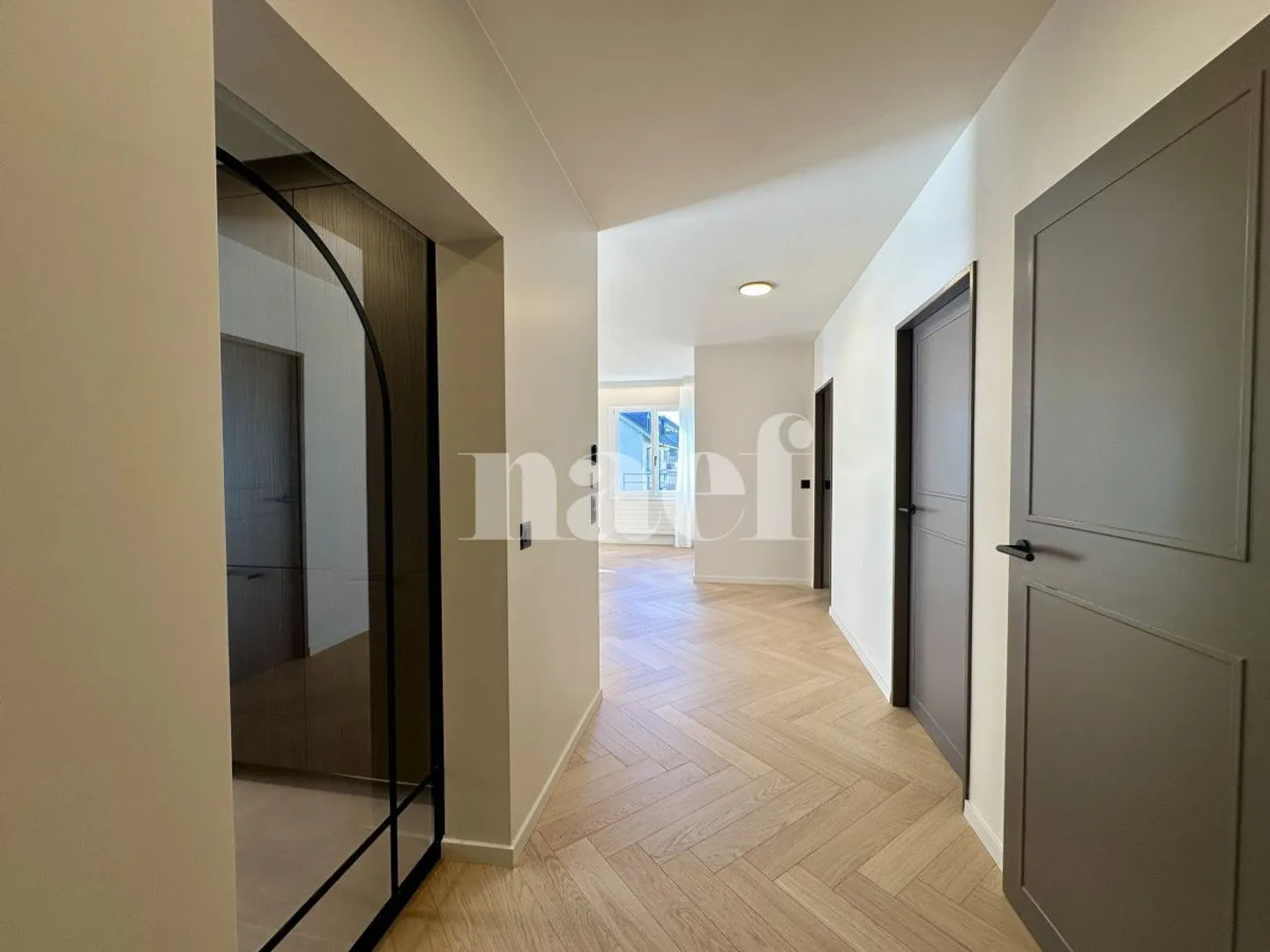 Appartement 6 pièces - Photo 2 sur 13