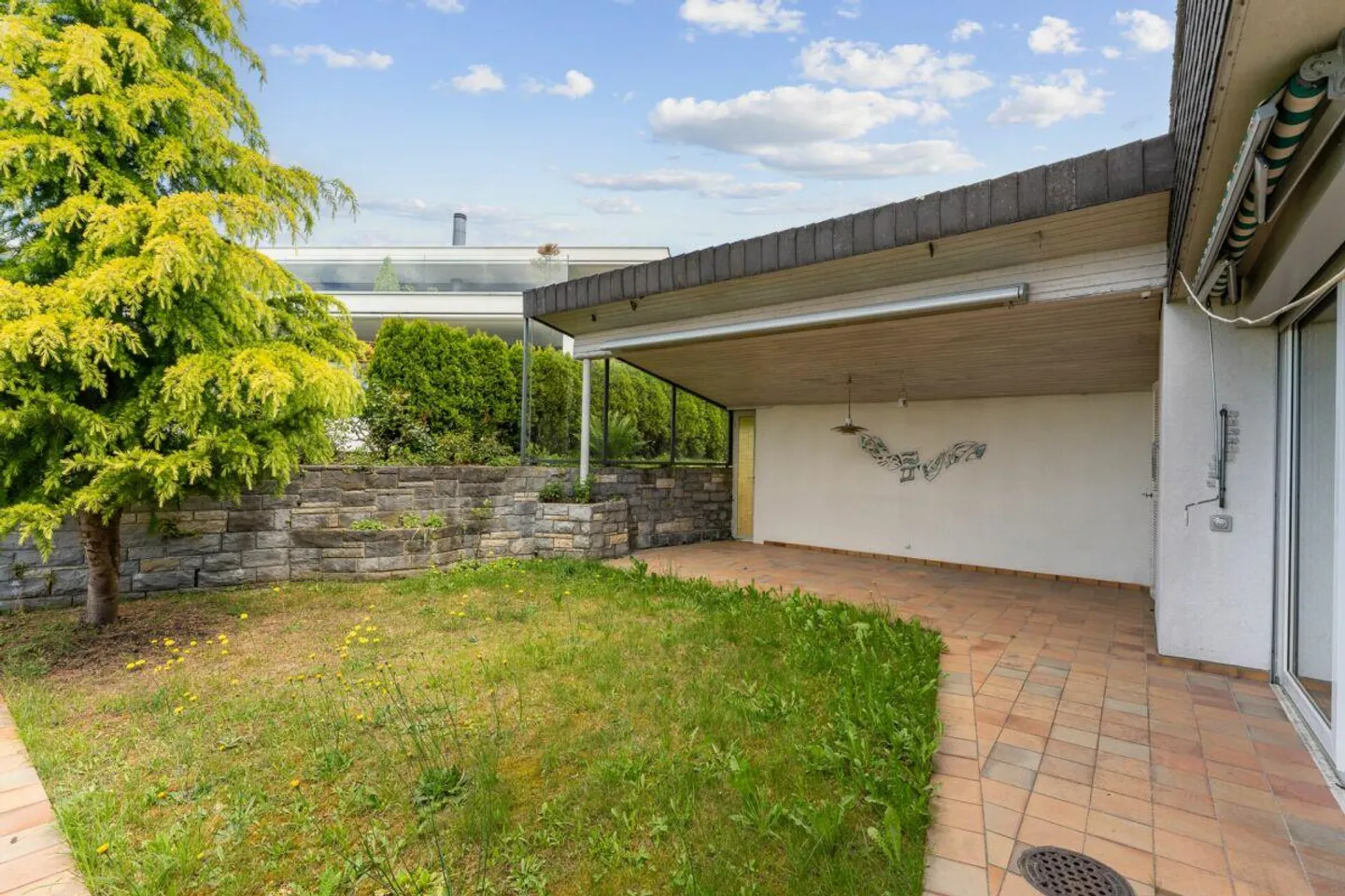 6.5-Room Terrace Apartment with Breathtaking Panoramic View - Photo 6 of 8