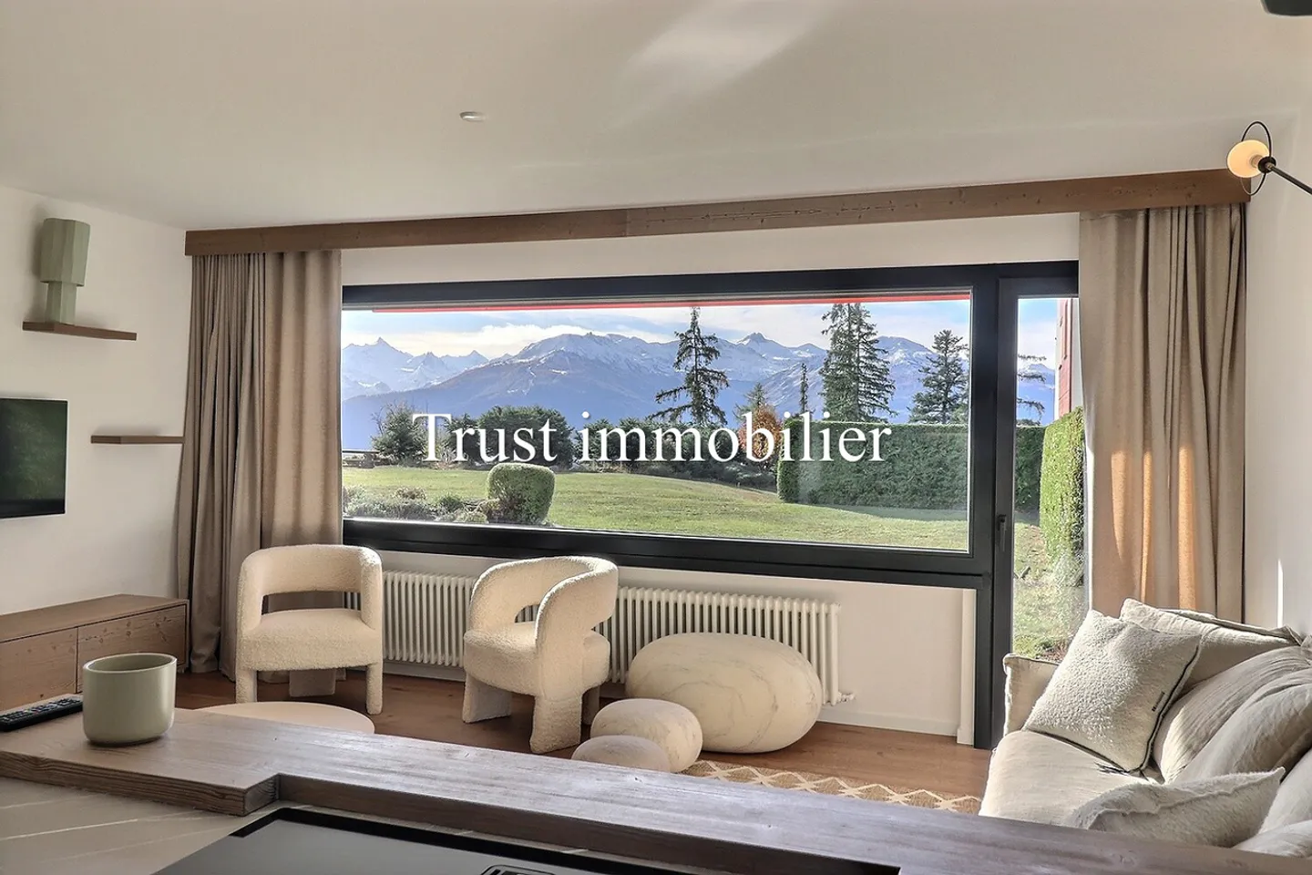 4.5 Room Apartment - Photo 1 of 13