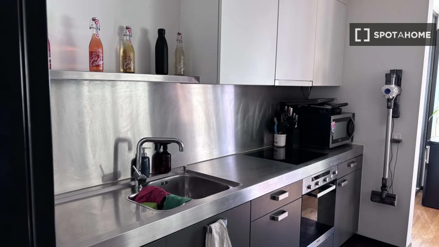 Charmant Appartement à Zurich - Photo 2 sur 8