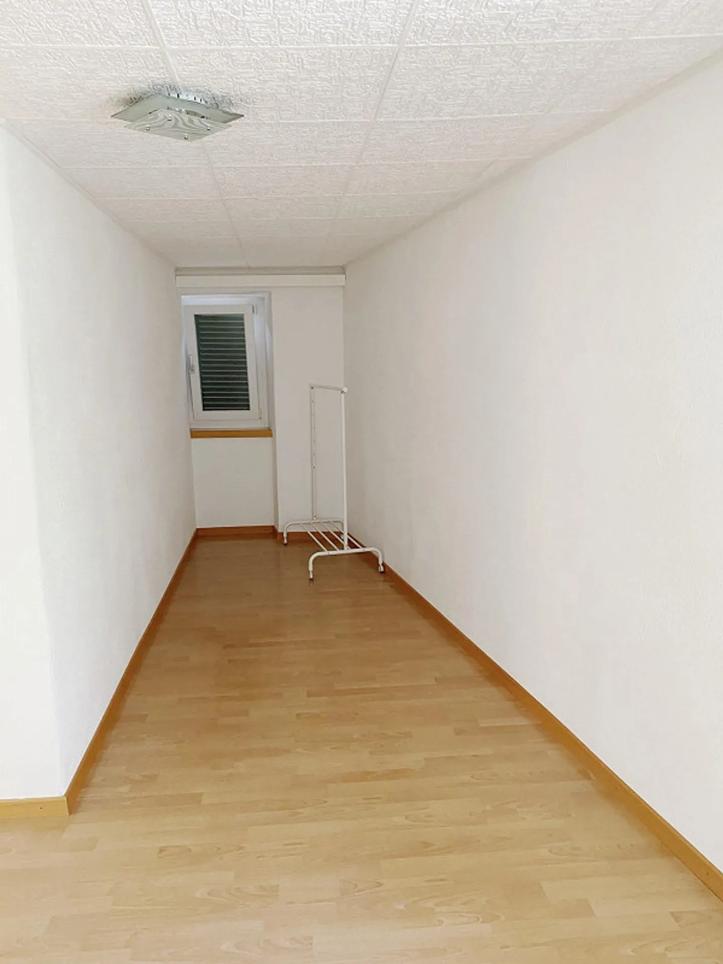 Appartamento luminoso e tranquillo con 3 stanze al confine della foresta – Autobus in 3 minuti, parcheggio - Foto 12 di 13