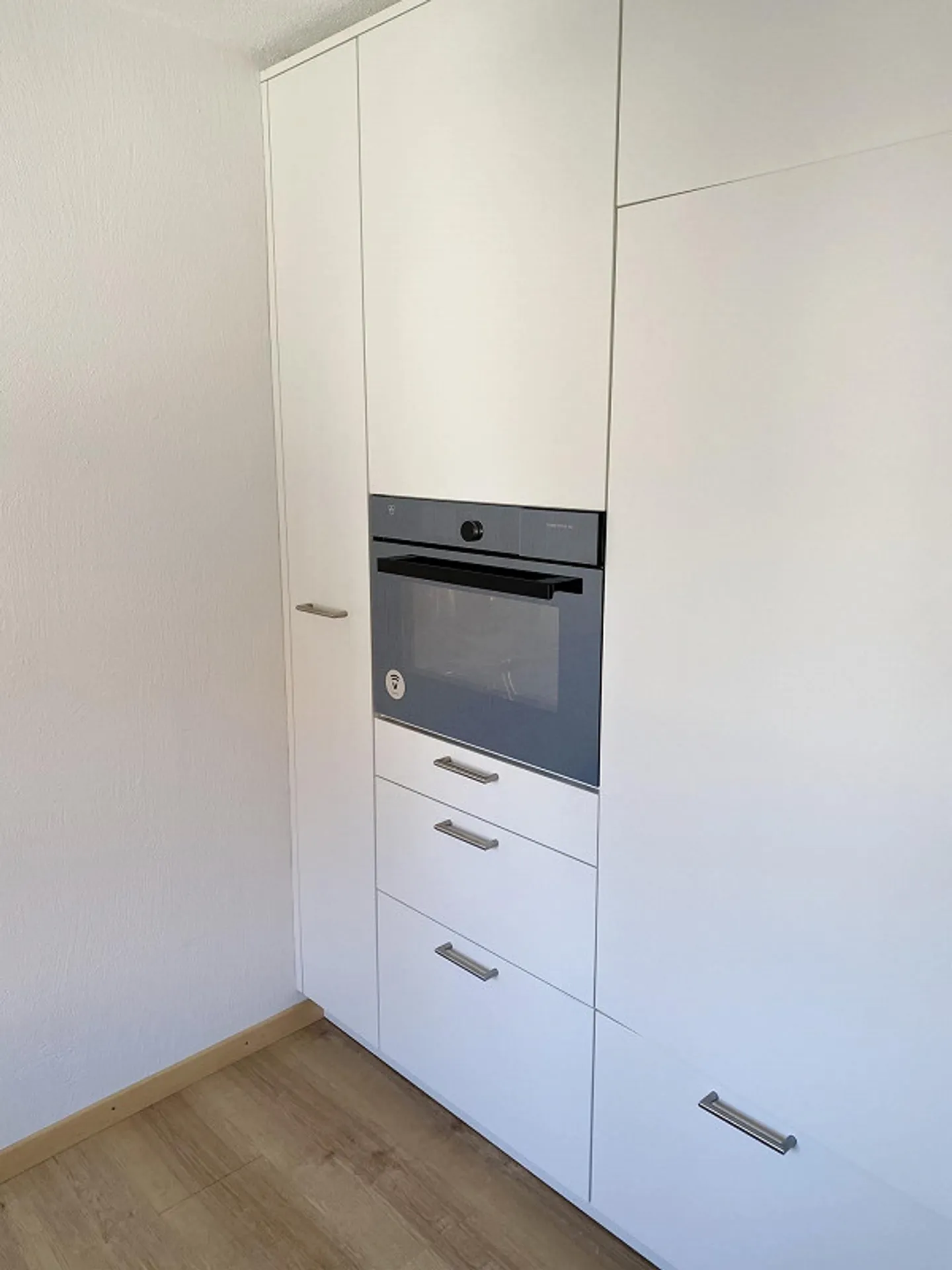 Appartamento luminoso e tranquillo con 3 stanze al confine della foresta – Autobus in 3 minuti, parcheggio - Foto 3 di 13