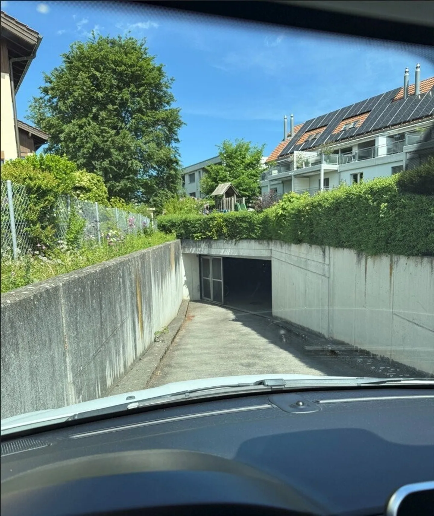 Ne laissez pas votre voiture sous la pluie ! - Photo 2 sur 4