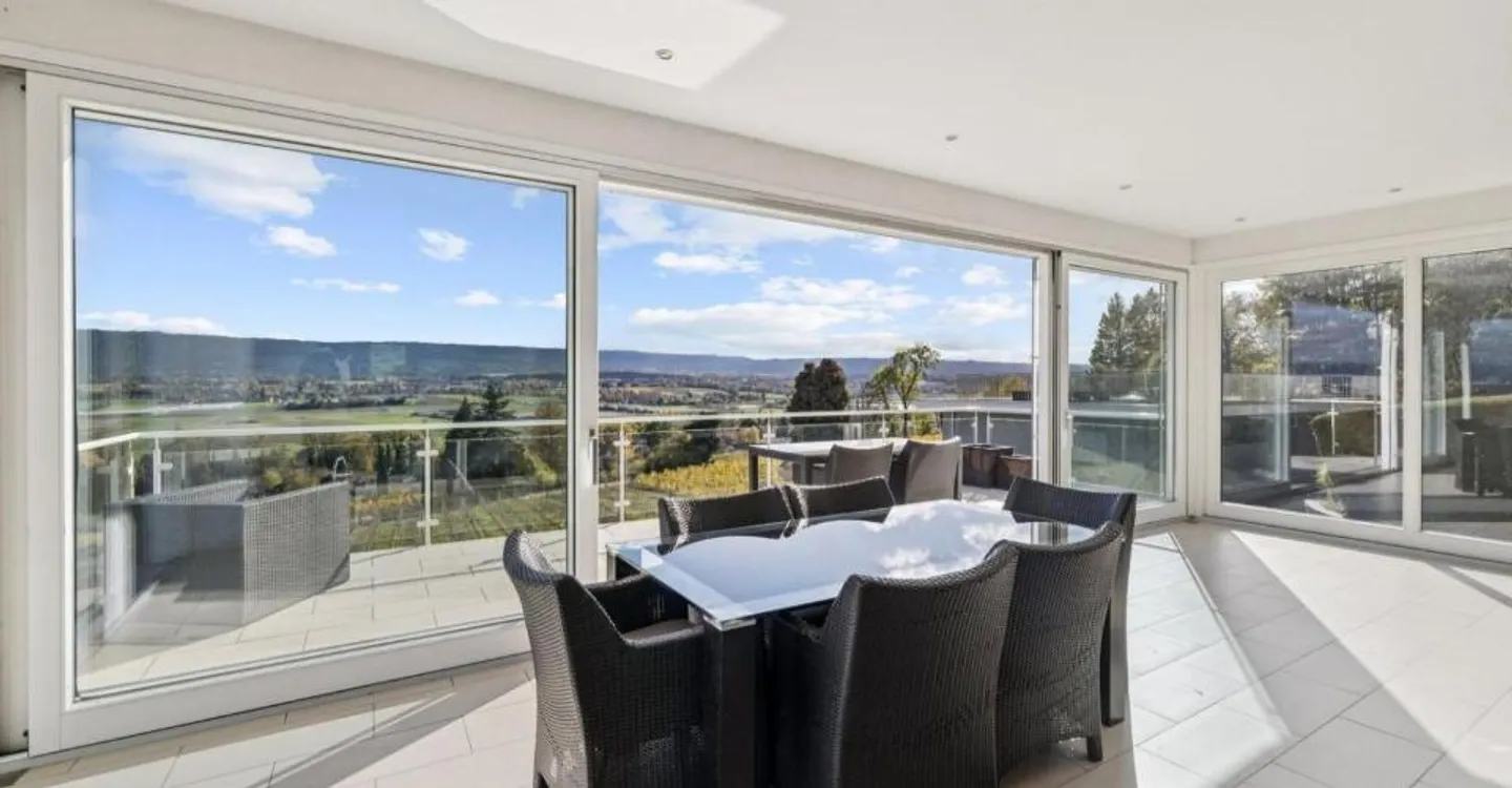 Detached 9-room villa with panoramic views - Photo 5 of 11