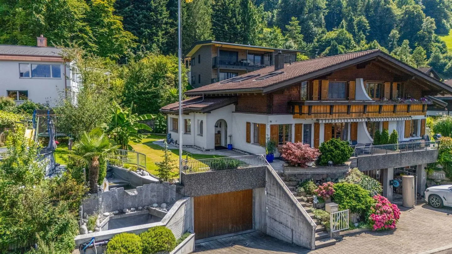 Charmantes Doppeleinfamilienhaus mit Aussicht - Foto 6 von 13