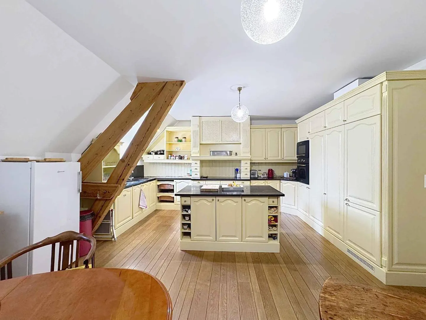 Superbe Appartement en Attique - Photo 5 sur 13