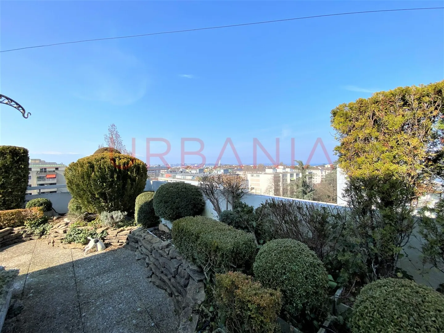 Attico con vista magnifica da ristrutturare - Foto 3 di 5