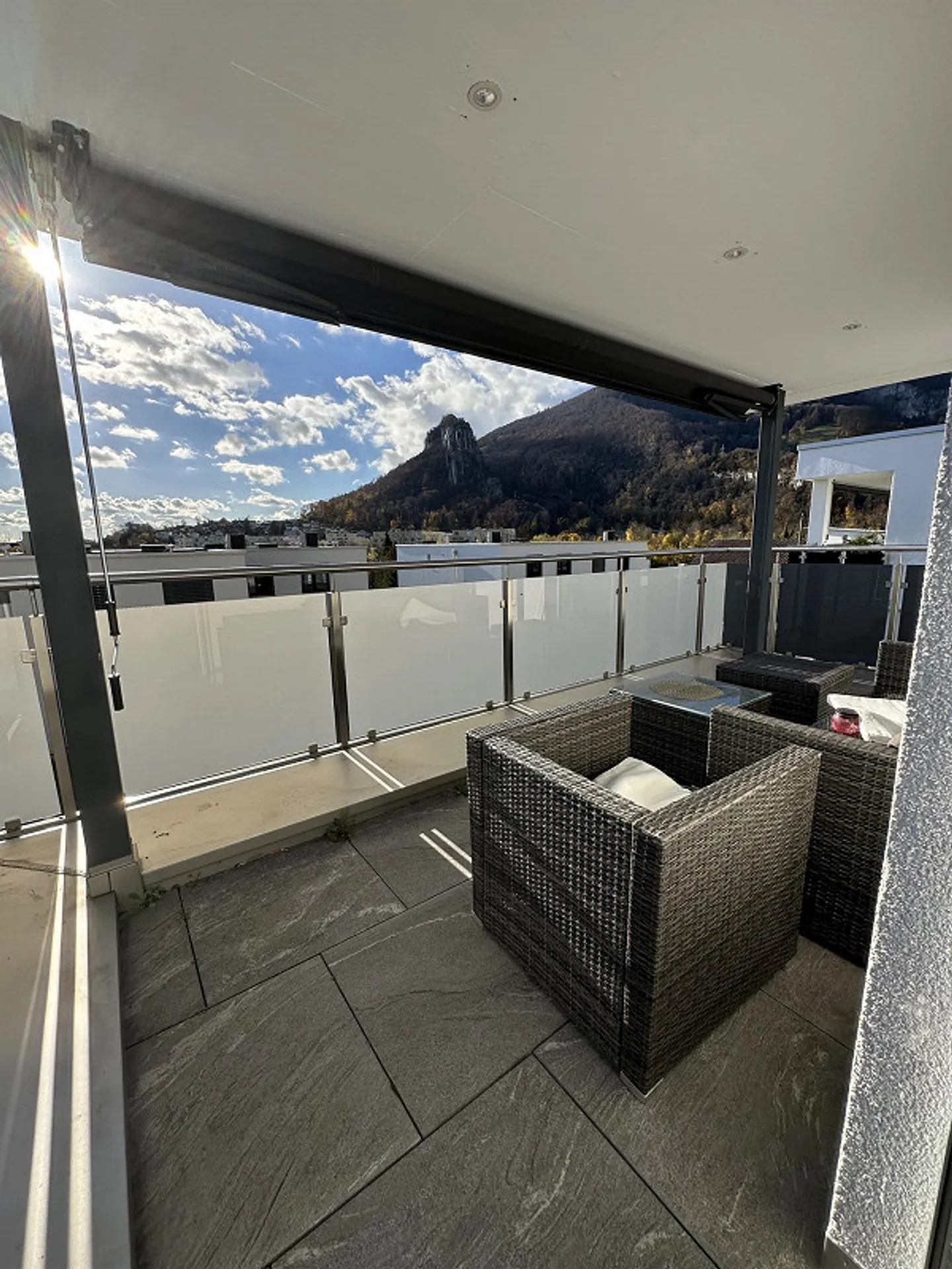 Family-friendly 6.5-room single-family house with spacious garden in a central location - Photo 11 of 14