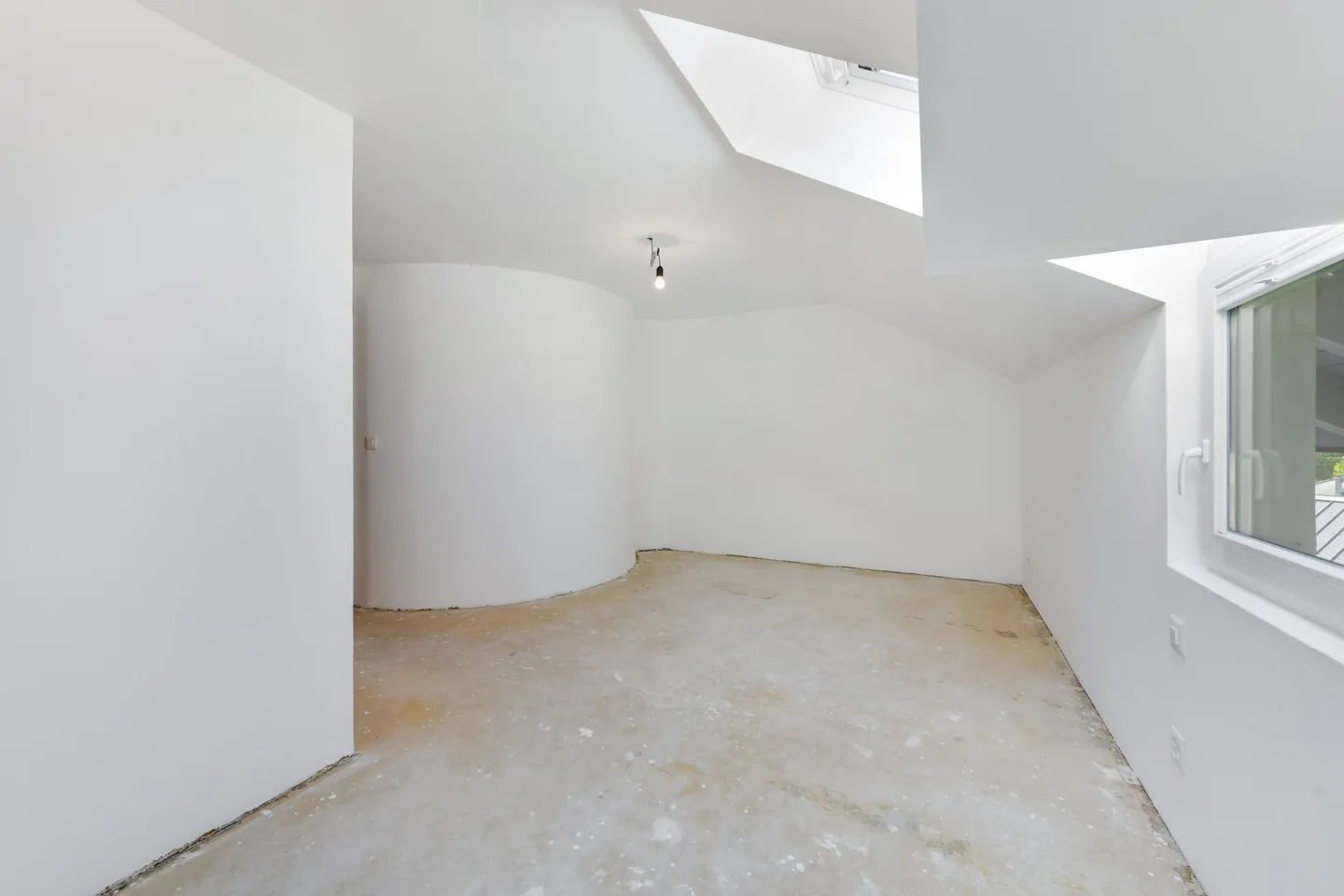 Maison individuelle attrayante de 4,5 pièces pour couples ou petites familles - Photo 6 sur 11