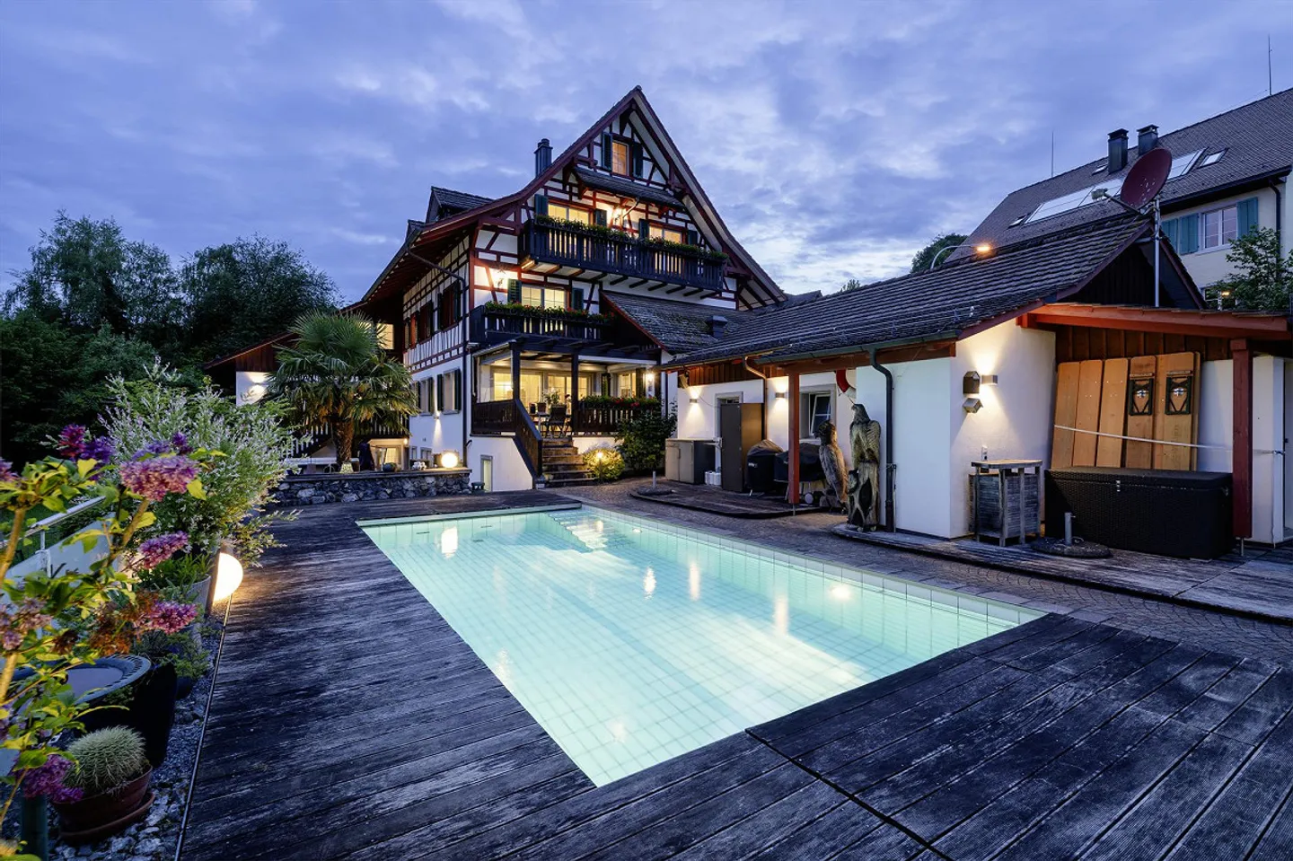 Luxushaus mit Pool und Garten - Foto 1 von 8