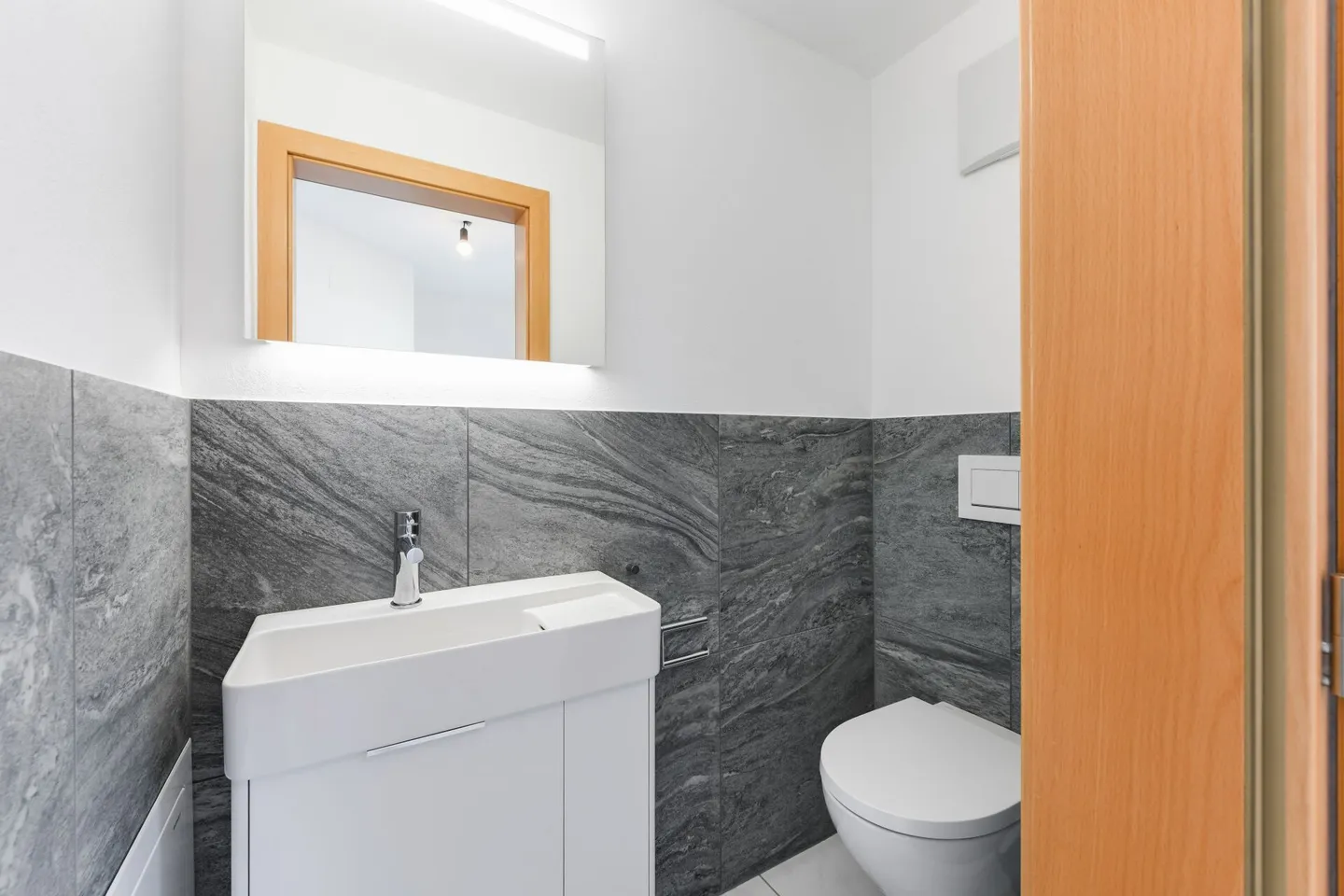 Maison individuelle attrayante de 4,5 pièces pour couples ou petites familles - Photo 9 sur 11