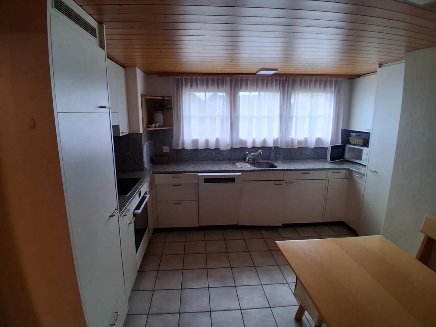 Appartamento 4.5 stanze con balcone e posto auto - Foto 2 di 20