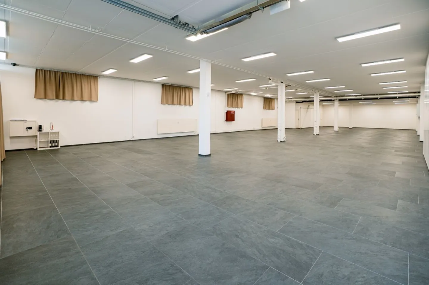 Showroom an bester Lage im Kanton Zug - Foto 7 von 11
