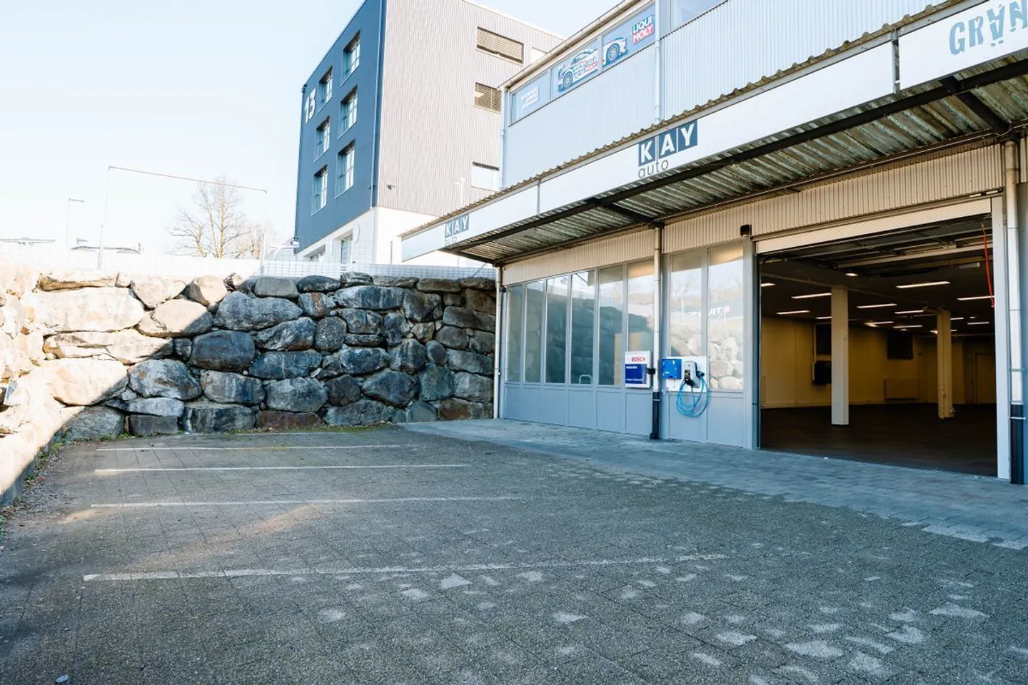 Showroom an bester Lage im Kanton Zug - Foto 9 von 11