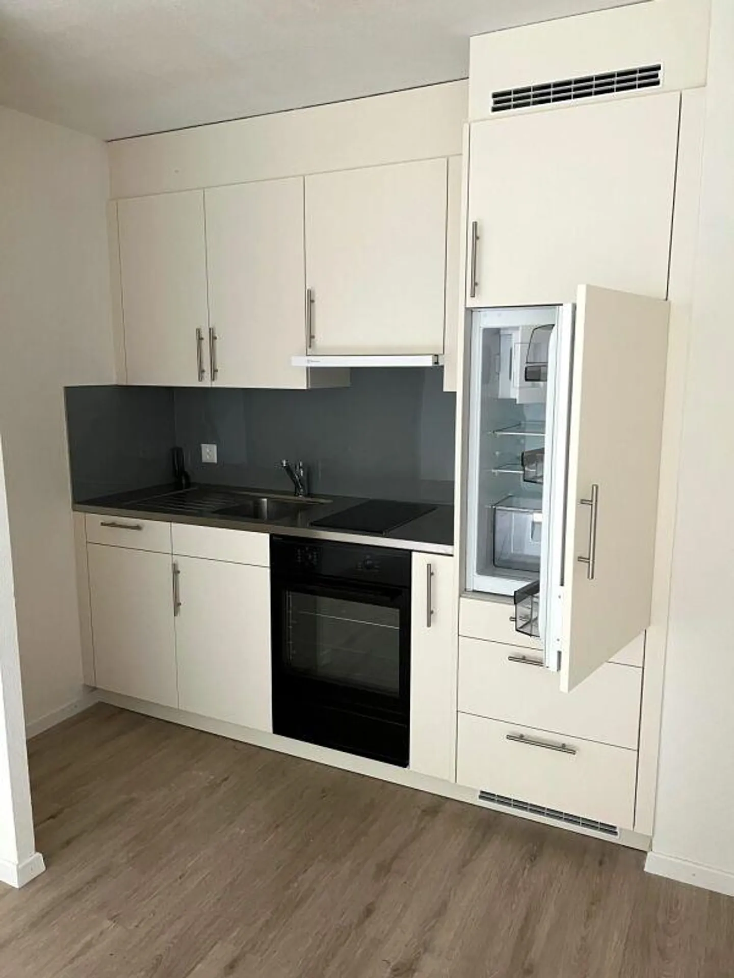 Charmante Wohnung mit Garten - Foto 2 von 8