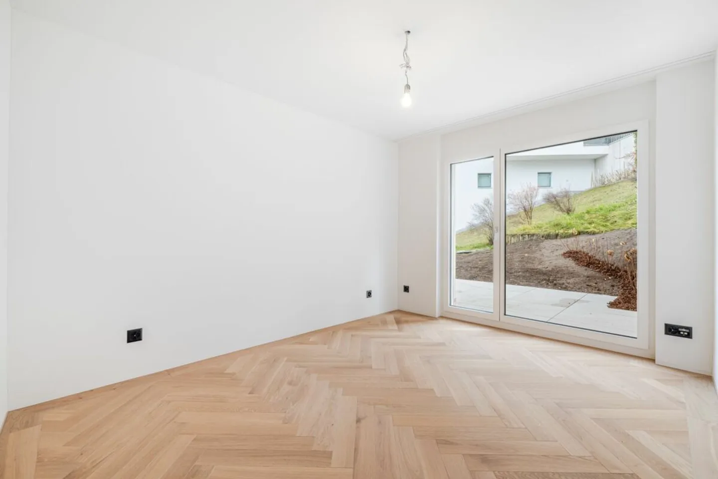 Luxurious & completely renovated 4.5-room terrace apartment at the gateway to Central Switzerland - Photo 3 of 12