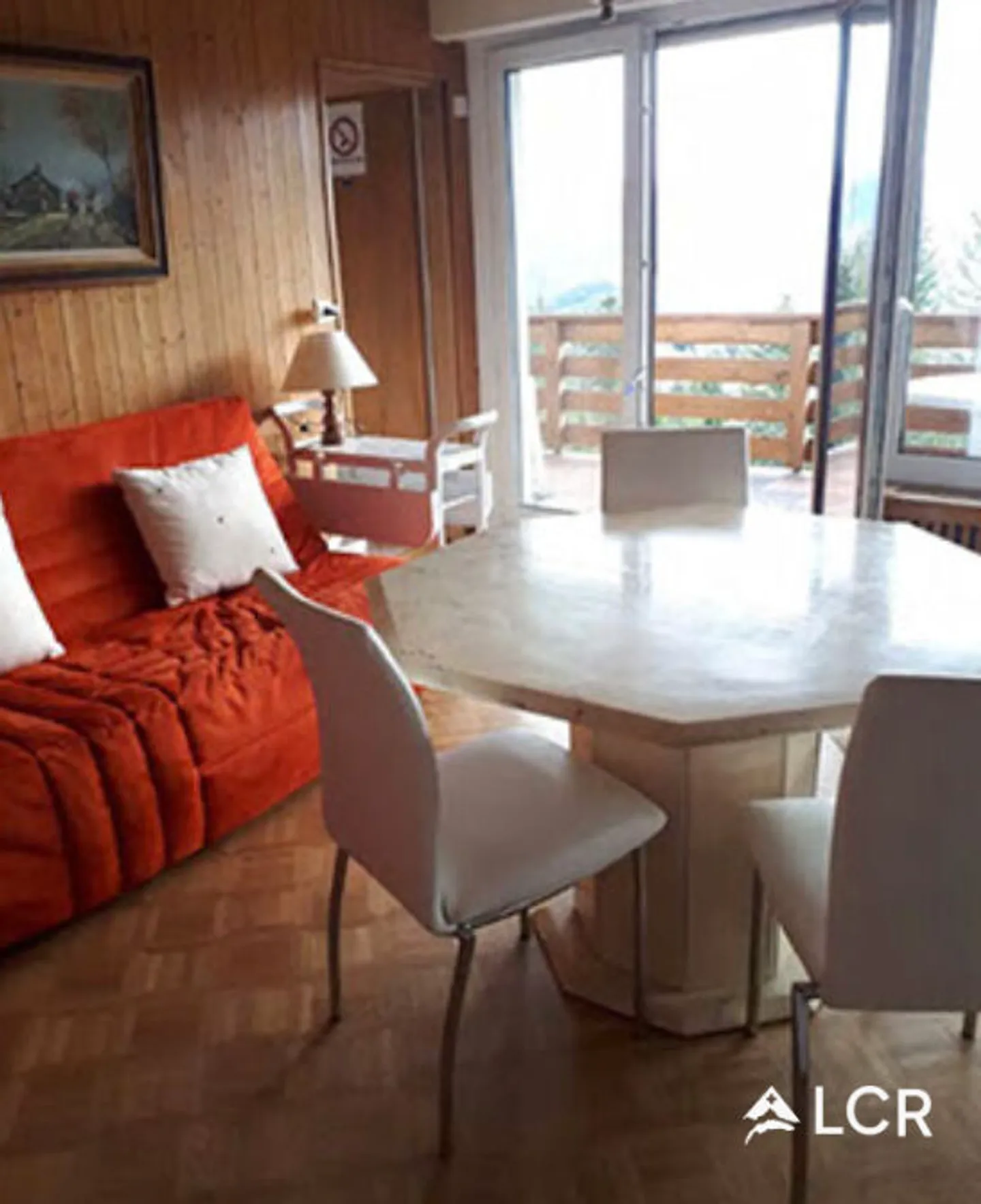 Beautiful 3.5-room apartment in Crans - Photo 3 of 13