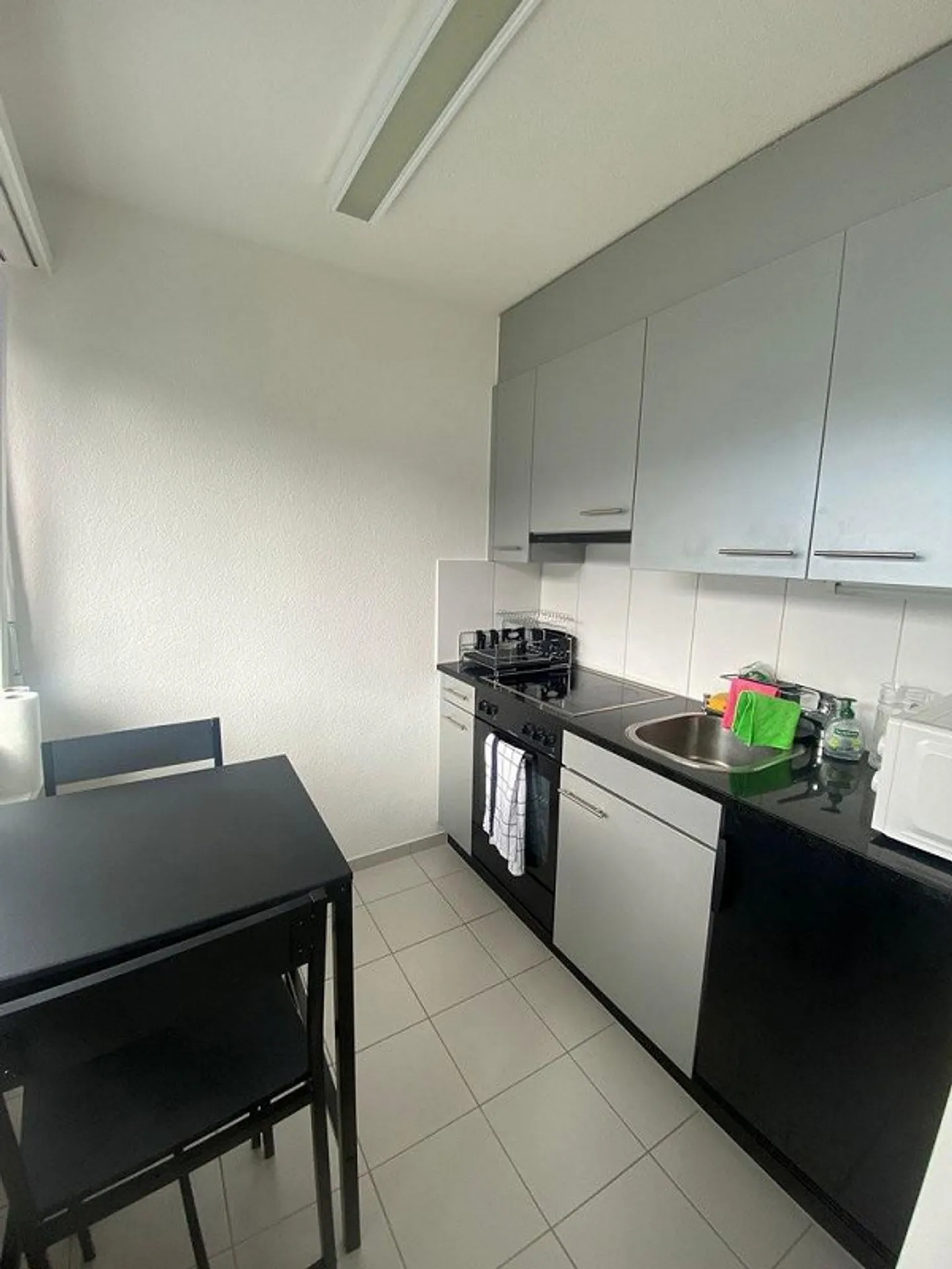 Charmante Wohnung in Zürich - Foto 2 von 8