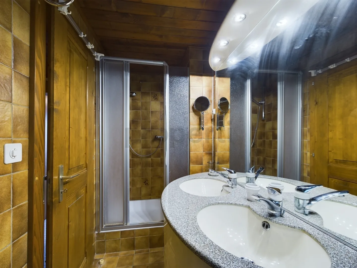 Apartment for rent - Photo 8 of 13