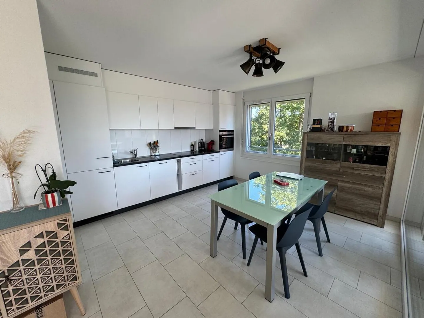 Beautiful 5.5 room apartment on the 3rd floor - Photo 3 of 15