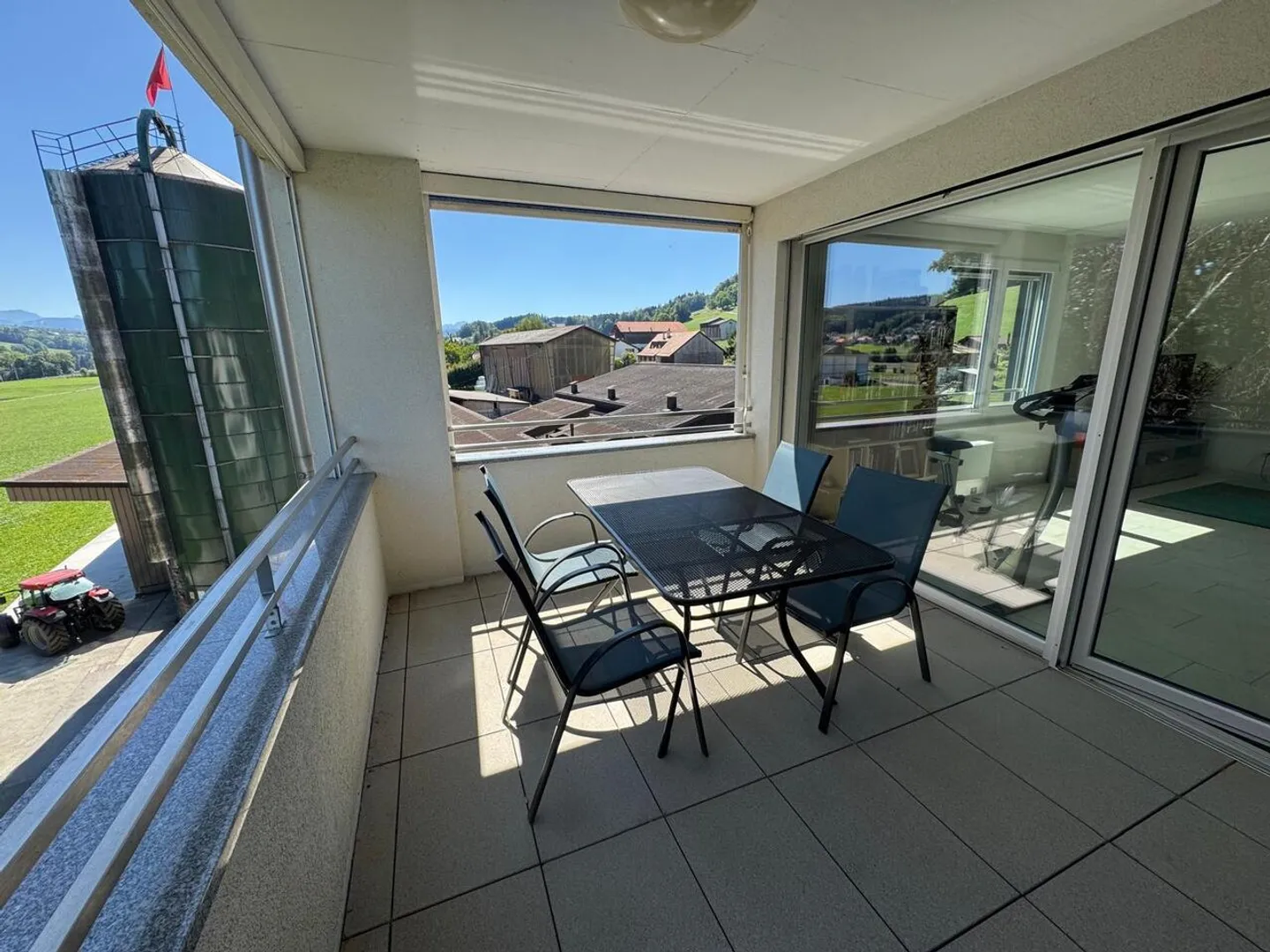 Beautiful 5.5 room apartment on the 3rd floor - Photo 6 of 15