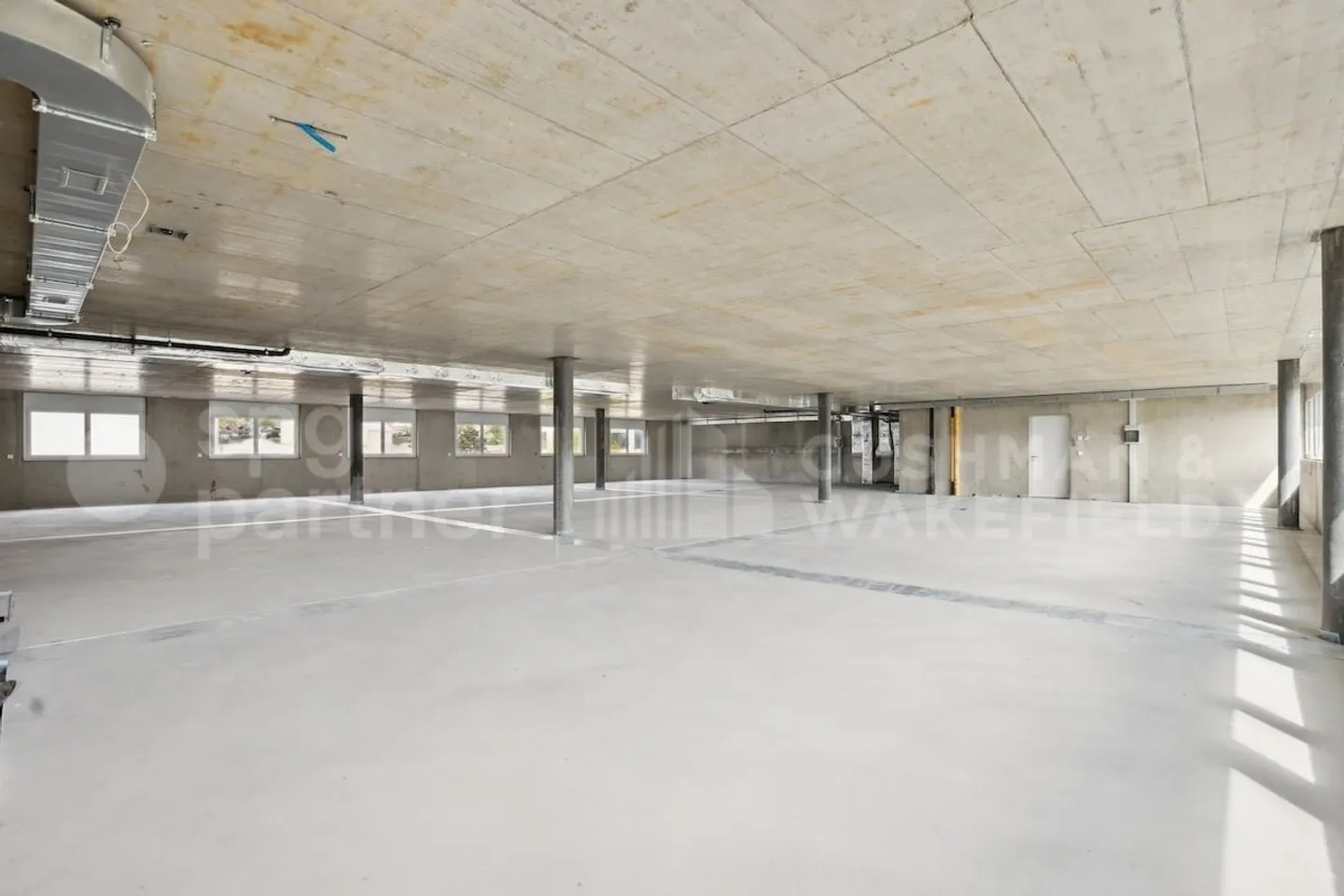 Gewerbefläche mit Terrasse - Foto 8 von 11