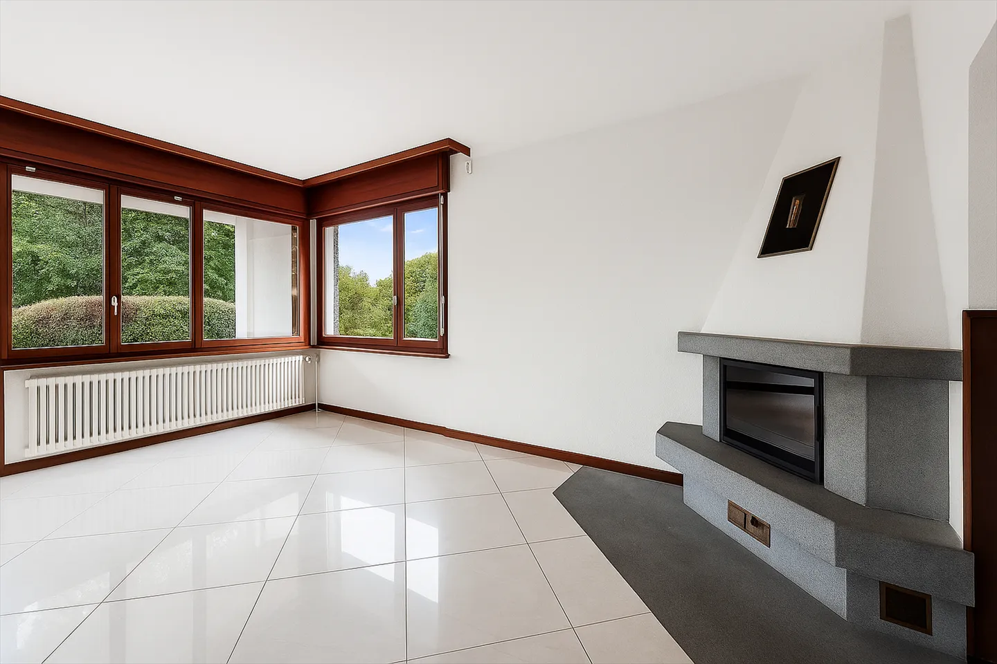 11-room House - Photo 3 of 11