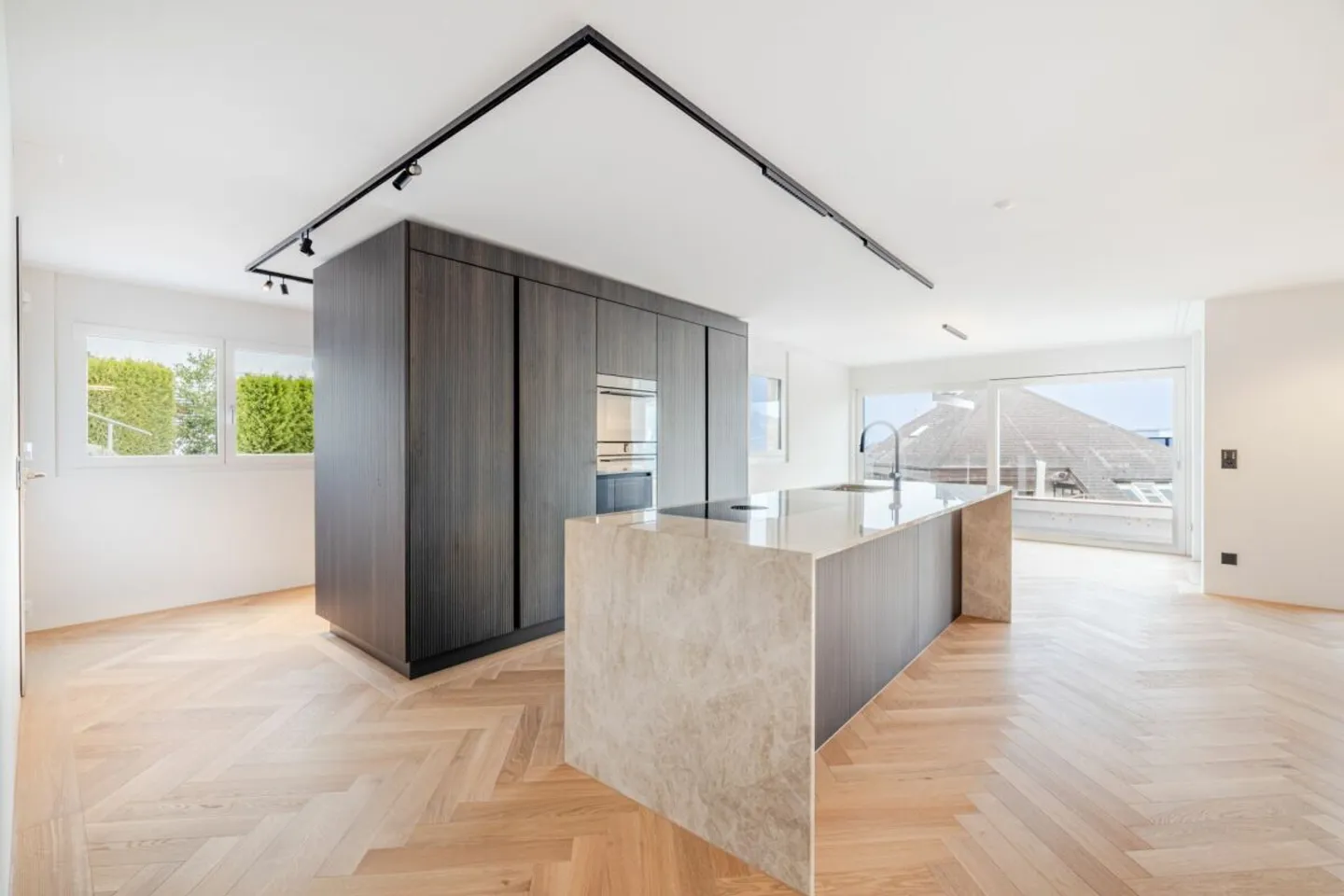 Luxurious & completely renovated 4.5-room terrace apartment at the gateway to Central Switzerland - Photo 6 of 12