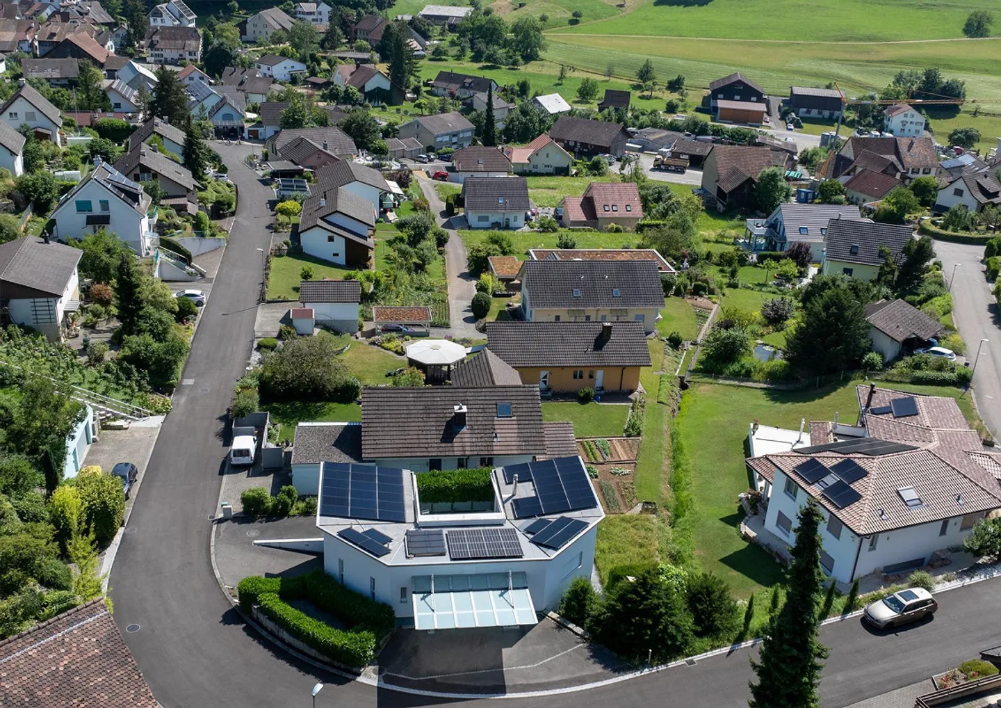 Casa atrio con piscina e grande impianto fotovoltaico - Foto 21 di 23